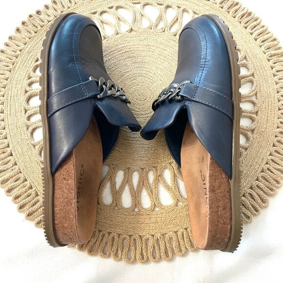Vionic Georgie Navy Leather Chain Slip-On Mules Size 8.5 - Picture 10 of 10